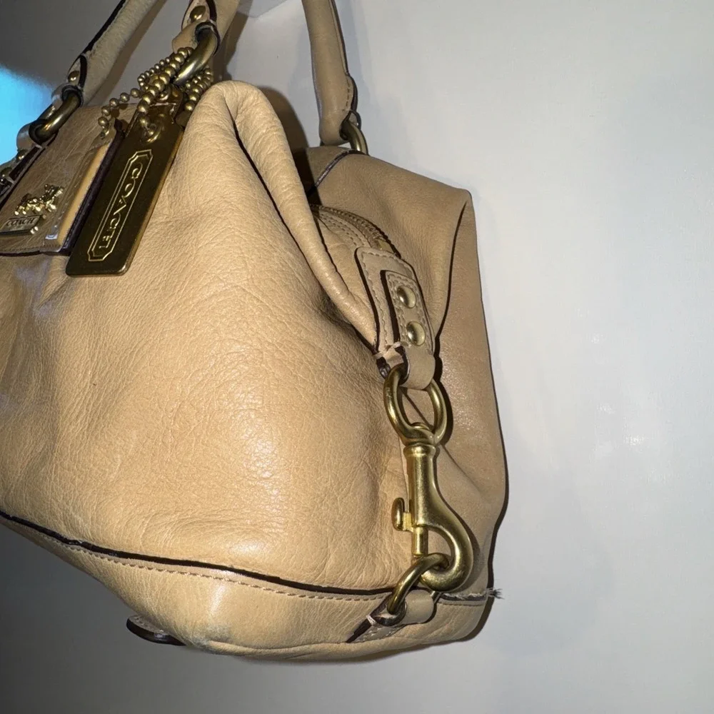 Coach 12937 Madison Sabrina Handbag Taupe Tan Leather Purse Bag USED / READ